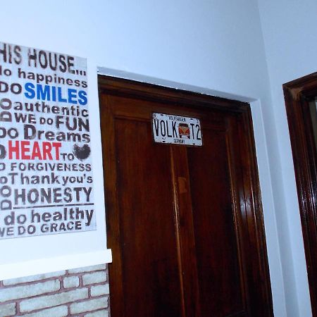 Trap Houz Backpackers Hostel Cape Town Exterior photo