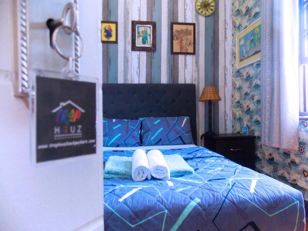 Trap Houz Backpackers Hostel Cape Town Exterior photo