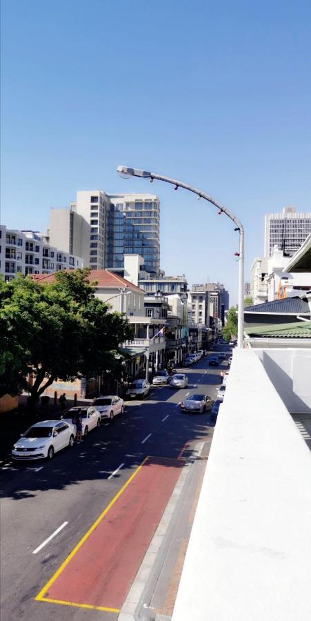 Trap Houz Backpackers Hostel Cape Town Exterior photo